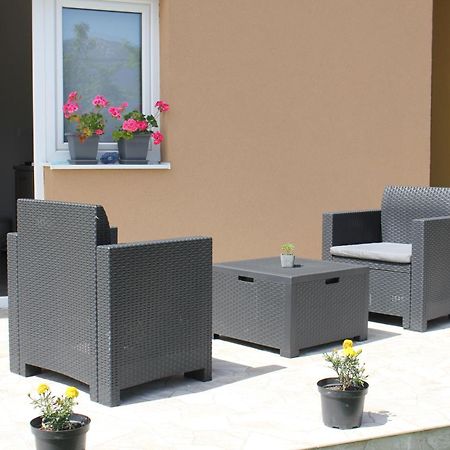 Studio Apartments Adian Korenica Pokoj fotografie