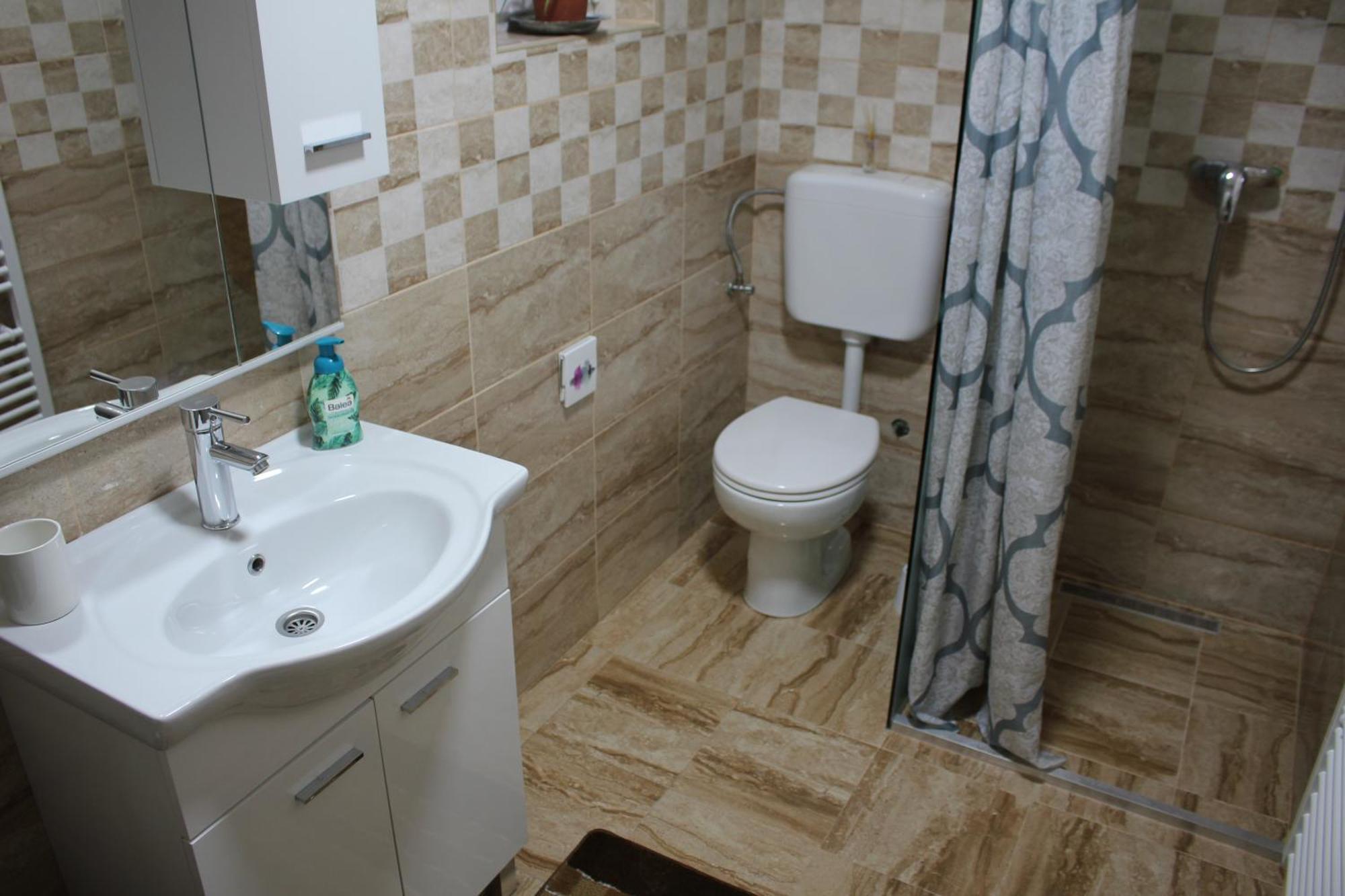 Studio Apartments Adian Korenica Pokoj fotografie